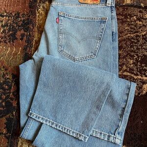 Levi's Men's Light Blue Relaxed Jeans